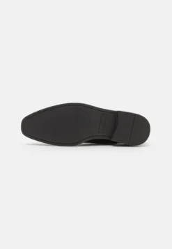 Pier One Unisex - Sportieve Veterschoenen - Black 10 Pier One Unisex - Sportieve Veterschoenen - Black -Pier One Winkel 19b8dfc3128346bd86ff3bbf611b5082 scaled