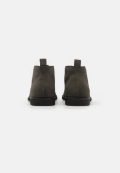 Pier One Unisex - Sportieve Veterschoenen - Grey -Pier One Winkel 1a69c3b5a7ed49d2869b1ff1aeeb8355 scaled