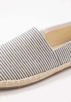 Pier One Rena Espadrille Unisex - Espadrilles - White/Blue -Pier One Winkel 1e1a9a54fd374424970c6282fecccbe4 scaled