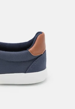 Pier One Unisex - Instappers - Dark Blue 11 Pier One Unisex - Instappers - Dark Blue -Pier One Winkel 389e4733b80f4869a0757e54a268f427 scaled