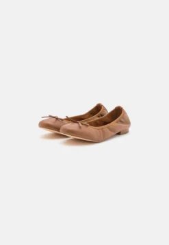 Pier One Leather - Ballerina'S - Cognac -Pier One Winkel 423dda3ca2834c0da9a6344c8e9fe28c scaled