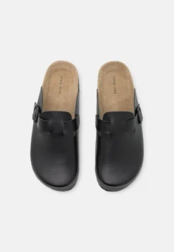 Pier One Leather Unisex - Pantoffels - Black -Pier One Winkel 4c2c459ed10b4062bddc395a16224153 scaled