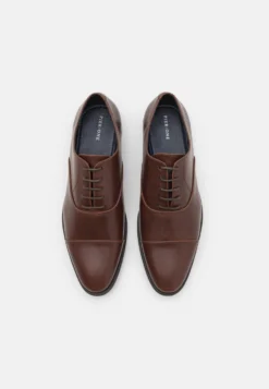 Pier One Unisex - Sportieve Veterschoenen - Dark Brown -Pier One Winkel 4ea5b4395f764ccbb8d884fadd606ddd scaled