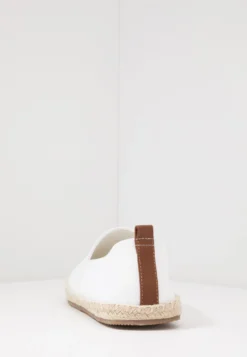 Pier One Rena Espadrille Unisex - Espadrilles - White -Pier One Winkel 4f1c7dae0cbb47efaca02a71fb79d125 scaled