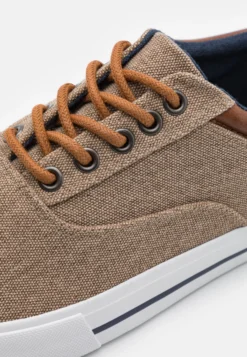 Pier One Sneakers Laag - Taupe -Pier One Winkel 568ff77f29e948d7b02ad6e5b93fa449 scaled