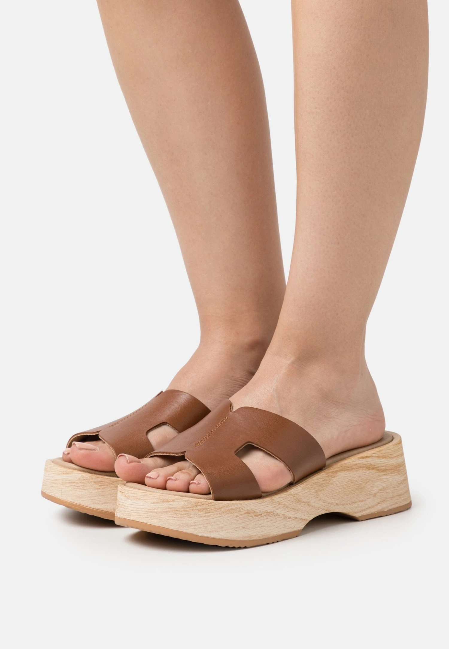 Pier One Leather - Clogs - Cognac 1 Pier One Leather - Clogs - Cognac