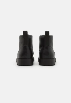 Pier One Veterboots - Black 8 Pier One Veterboots - Black -Pier One Winkel 88e83f64ed484a488ca9da1b018a922e scaled