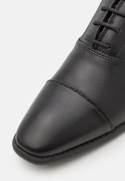 Pier One Unisex - Sportieve Veterschoenen - Black 11 Pier One Unisex - Sportieve Veterschoenen - Black -Pier One Winkel 8eed937176a24183863e83a88f477893 scaled