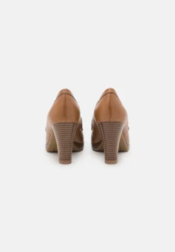 Pier One Leather- Klassieke Pumps - Cognac -Pier One Winkel b1e0543a71904ff9ab3887fb1678f565 scaled