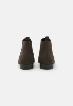 Pier One Korte Laarzen - Dark Brown 8 Pier One Korte Laarzen - Dark Brown -Pier One Winkel b70358eefadf4924823ed6adf1f2bf60 scaled