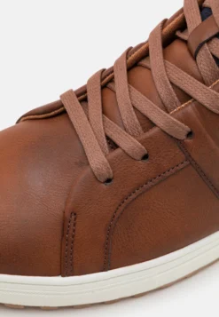 Pier One Sneakers Hoog - Cognac -Pier One Winkel b72c2c26a41d4606a44be9f2efeae0dc scaled