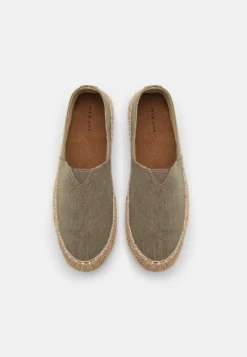 Pier One Espadrilles - Brown -Pier One Winkel b8b6a1b5c8f4462e91558b6bd6046520 scaled